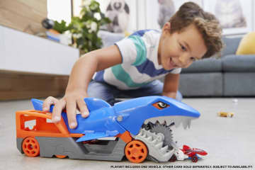 Hot Wheels Shark Chomp Transporter - Image 2 of 6