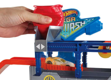 Hot Wheels Mega Car Wash Playset - Image 4 of 6