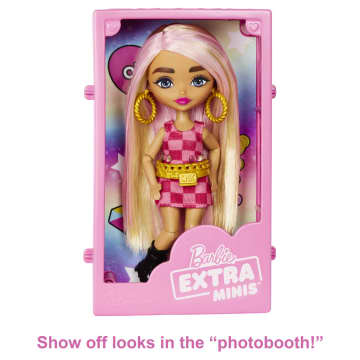 Mini dolls boutique shop