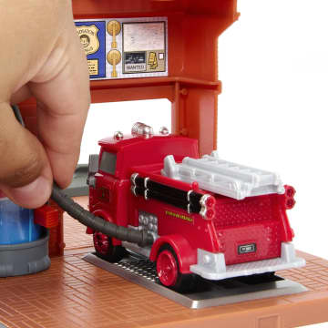 Disney and Pixar Cars Red s Fire Station Playset MATTEL