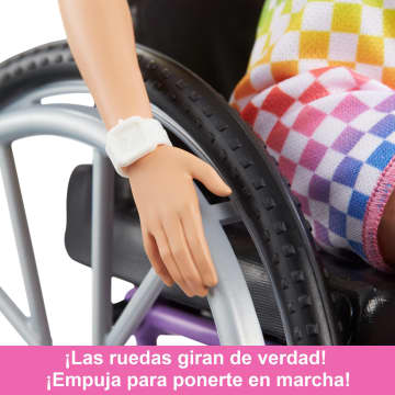 Barbie Muñeca Y Accesorios #194 - Image 3 of 6