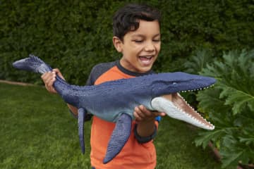 Mosasaurus figure shop