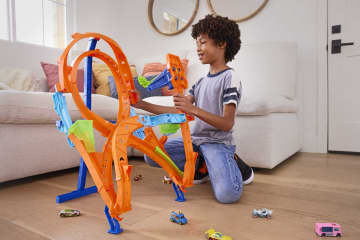 Hot Wheels - Cascade Grand Huit - Coffret 2 Pistes Et 1 Voiture - Petite Voiture - 3 Ans Et + - Image 2 of 8