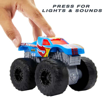 Hot Wheels Monster Trucks Roarin' Wreckers Race Ace - Image 4 of 6