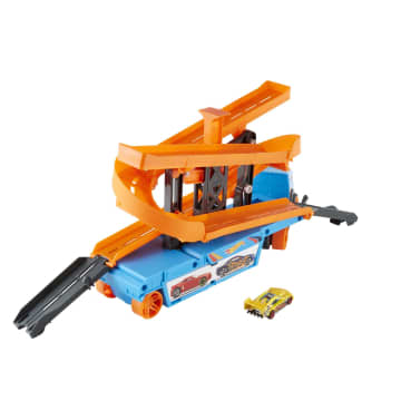 Hot Wheels Lift & Launch Hauler - Image 5 of 6