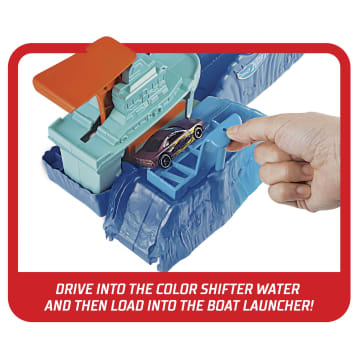 Hot Wheels Robo Shark Frenzy Playset - Image 3 of 6
