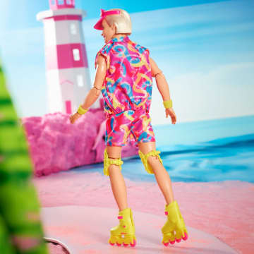 Barbie Le Film Poupée Ken Du Film Poupée Ken De Collection Portant Une Tenue De Patinage Rétro Et Des Rollers - Image 10 of 17