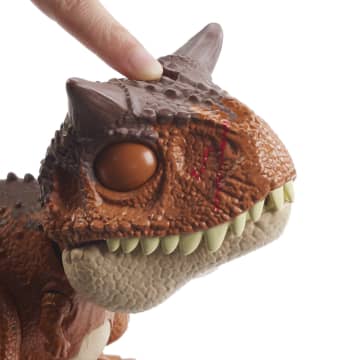 Jurassic World Wild Chompin' Carnotaurus Toro - Image 4 of 6
