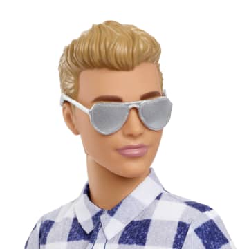Barbie Camping Ken-Puppe - Image 2 of 6