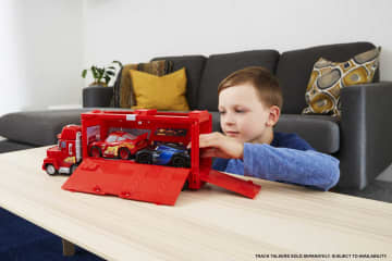 Disney and Pixar Cars Track Talkers Chat & Haul Mack - Image 2 of 6
