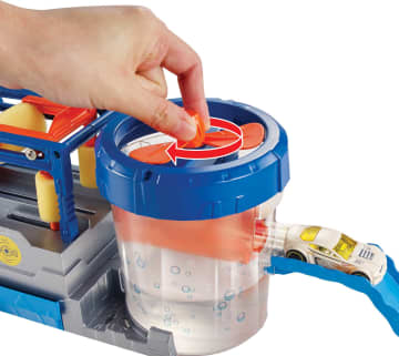 Hot Wheels Mega Car Wash Playset - Image 5 of 6