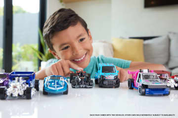 Hot Wheels Pull-Back Speeders 2 Speelgoedauto'S, Schaal 1:43, Auto'S Terugtrekken En Loslaten Om Te Racen - Imagen 7 de 7