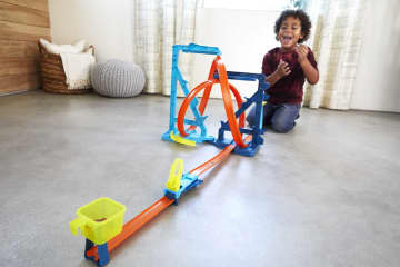 Набор игровой Hot Wheels Конструктор трасс Бесконечная петля - Image 2 of 7
