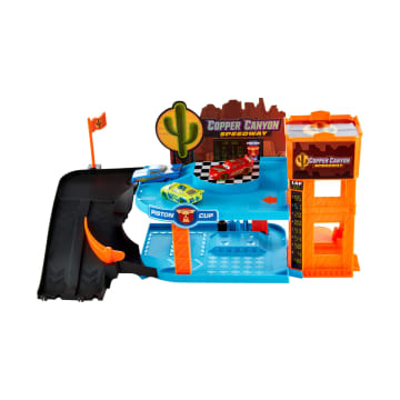 Conjunto De Juego Taller Brillante En Cañón Del Cobre De Glow Racers De Disney Pixar Cars, Incluye Tres Vehículos A Escala 1:55 Que Brillan En La Oscuridad - Imagen 3 de 4
