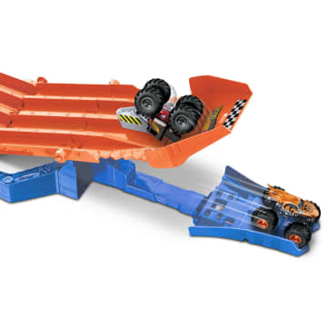Hot Wheels™ Monster Trucks Racedown destruction™ - Imagem 4 de 6