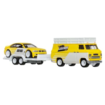 Hot Wheels Legends Tour Team Transport Hauler & Toy Car, 2-Pack Of Premium 1:64 Scale Vehicles - Imagem 1 de 6