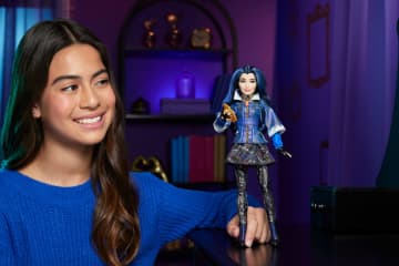 Disney Descendants Evie Isle Of The Lost Anniversary Doll With Movie-Inspired Outfit & Accessory - Image 2 of 6