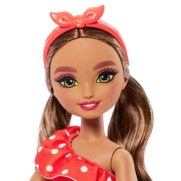 Barbie Dream Besties Boneca Teresa da Praia - Imagem 3 de 6