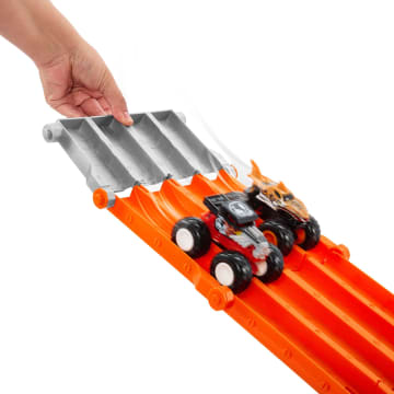 Hot Wheels Monster Trucks Pista de Juguete Carrera de Destrucción - Image 3 of 6
