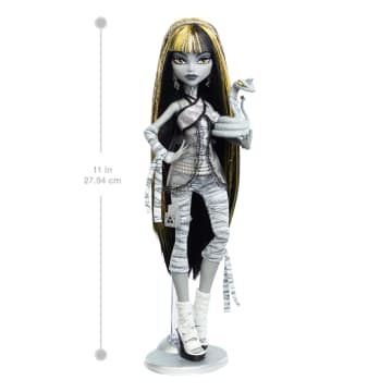 Monster High Reel Drama Cleo De Nile Black And White Reproduction Collector Doll With Poster - Image 1 of 5