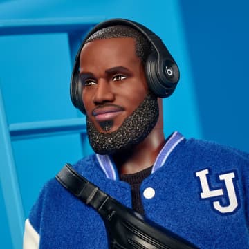 Barbie Signature Lebron James Kenbassadors Doll Collectible With Varsity Jacket Outfit & Accessories - Coming Soon - Imagem 3 de 6