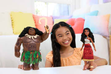 Disney Moana 2 Moana & Maui Voyager Set With 2 Fashion Dolls & 4 Accessories, inspired By The Movie - Imagen 2 de 5