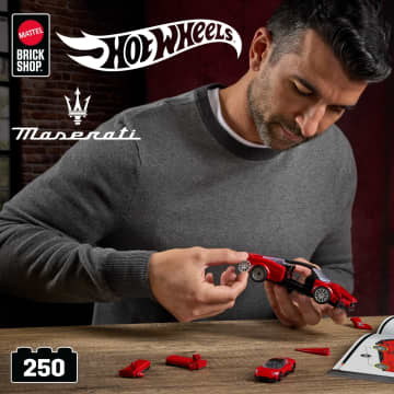 (SOLD OUT) Mattel Brick Shop Hot Wheels Maserati Mc20 Building Toy Kit (250 Pieces), For Collectors - Imagem 2 de 6