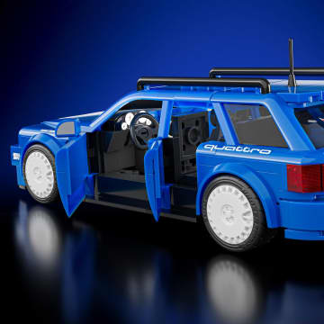 Mattel Brick Shop Hot Wheels Juguete de Construcción Speed '94 Audi Avant RS2 - Image 6 of 6