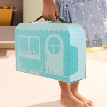 Fisher-Price® Maison de Poupée à Transporter en Bois - Image 4 of 6