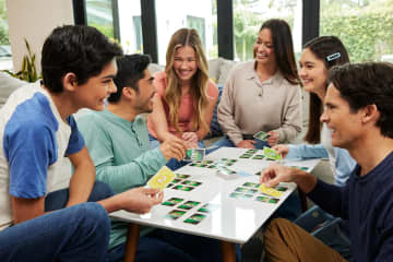 UNO Golf Card Game For Kid, Adult & Family Nights, Parties & Travel, Includes 112 Cards - Image 2 of 6