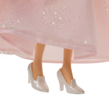 Universal Pictures’ Wicked: For Good Collectible Glinda Fashion Doll With Removable Outfit, Inspired By The Movie - Imagem 5 de 6