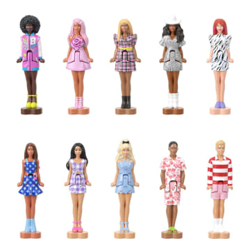 Barbie Mini Barbie Land Fashionistas Dolls, 1.5-Inch Dolls in Perfume Compact, Surprise Reveal - Imagem 2 de 5