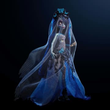 Monster High Skullector Corpse Bride Collectible Doll, Emily in Gothic Wedding Dress With Veil - Image 4 of 6