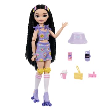 Barbie  Équipe de Rêve  Poupée  Renee Patins à Roulettes - Image 5 of 6