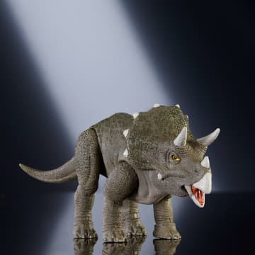 Jurassic World Dinossauro de Brinquedo Triceratops Juvenil - Image 4 of 6