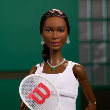 Barbie Inspiring Women Series, Venus Williams Fashion Doll With Signature Tennis Uniform - Imagem 3 de 6