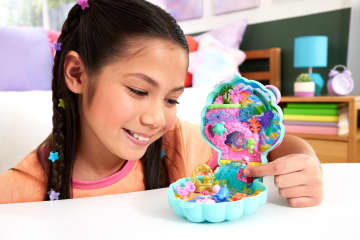 Polly Pocket Glitter Island Compact Playset With 1 Micro Mermaid Doll And Ocean Pets, Travel Toy With Themed Accessories - Imagem 2 de 6