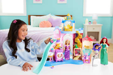 Disney Princess Pet Palace Playset With 7 Play Areas, 3 Animal Friends & 20+ Furniture & Accy - Imagen 2 de 6