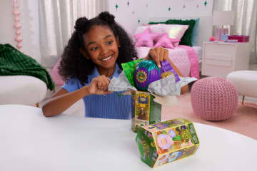 Universal Pictures’ Wicked Ozian Balloons Reveal, Surprise Small Doll - Image 2 of 6