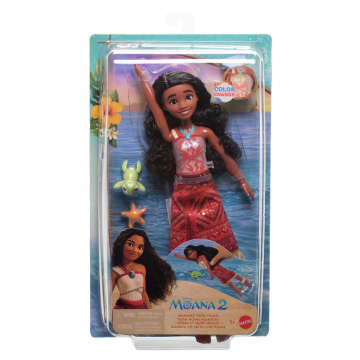 Disney Moana 2 Toys, Swimming Tautai Moana Fashion Doll With 2 Accessories & Color-Change Bodice - Imagen 6 de 6