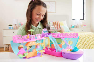 Polly Pocket Unicorn Dream Cruise Playset, Portable Boat With 1 Doll, Water Play And Color Change Accessories, 23 Total Pieces - Image 2 of 6