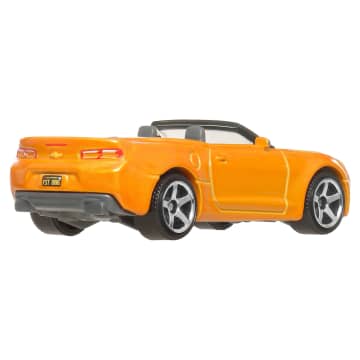 Matchbox Diecast Vehículo de Juguete '16 Camaro Convertible - Image 3 of 4