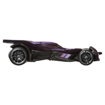 Hot Wheels Collector Veículo de Brinquedo Batman vs Superman: Origem da Justiça Batmóvel - Image 2 of 5