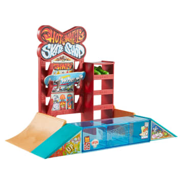 Hot Wheels Skate Skate Shop Playset With Exclusive Fingerboard & Pair Of Skate Shoes - Image 3 of 6