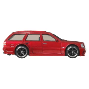 Hot Wheels Premium Car Culture Fast Wagons 1:64 Scale Die-Cast Mercedes-Benz Amg E 36 Estate Vehicle - Image 3 of 6