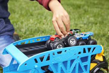 Hot Wheels Monster Trucks Monster Mover+3 Trucks Vehicle - Image 3 of 5