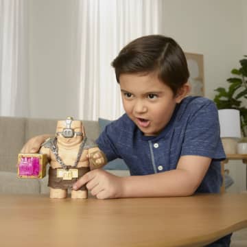 Minecraft – Figurine Surdimensionnée – Grand Cochon Mode Combat, Sons - Imagen 2 de 6