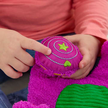 Barney Peluche Sensorial - Imagem 4 de 6