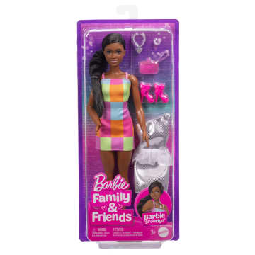 Barbie Family & Friends Barbie “Brooklyn” Fashion Doll & Accessories Dress-Up Set With 2 Looks - Imagen 6 de 6