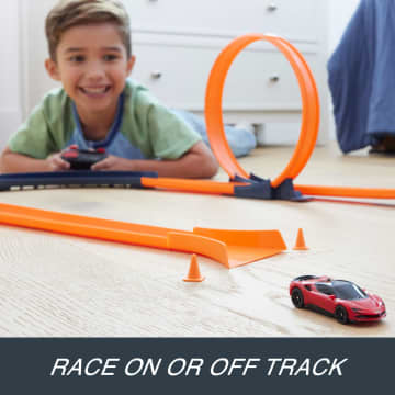 Hot Wheels RC 1:64 Ferrari Sf90 Stradale Assetto Fiorano Battery-Powered Remote-Control Car - Image 3 of 6